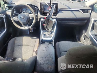 Zdjęcie 8 z 13 samochodu: 2021 TOYOTA RAV4 XLE VIN:2T3P1RFV3MW207261 - miniatura