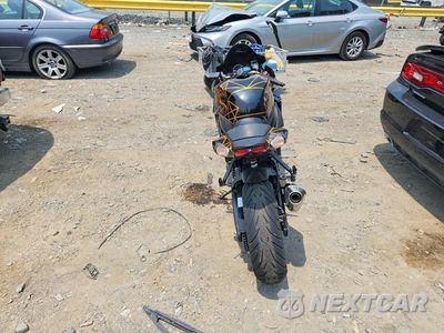 Czwarte zdjęcie samochodu z boku: 2024 SUZUKI GSX-R750 VIN:JS1GR7MA9R7100421 - miniatura