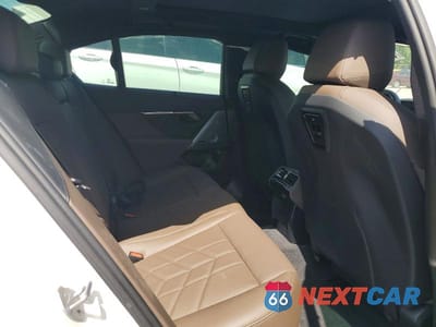 Zdjęcie 10 z 12 samochodu: 2024 BMW 530 XI VIN:WBA53FJ01RCP95115 - miniatura