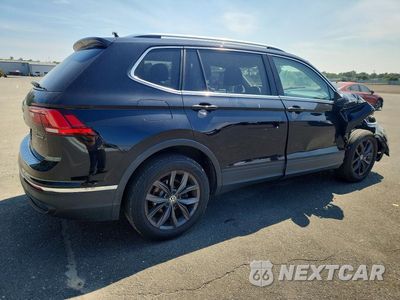 Trzecie zdjęcie samochodu z tyłu: 2023 VOLKSWAGEN TIGUAN SE VIN:3VVMB7AX2PM076327 - miniatura