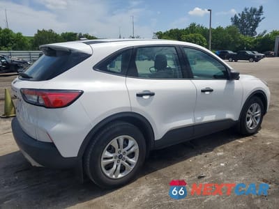 Trzecie zdjęcie samochodu z tyłu: 2022 FORD ESCAPE S VIN:1FMCU0F69NUA84666 - miniatura
