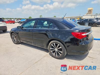 Drugie zdjęcie samochodu z przodu: 2013 CHRYSLER 200 TOURING VIN:1C3CCBBG0DN706845 - miniatura