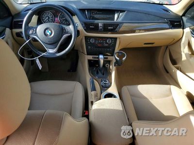 Zdjęcie 8 z 13 samochodu: 2014 BMW X1 XDRIVE35I VIN:WBAVM5C51EVV91848 - miniatura