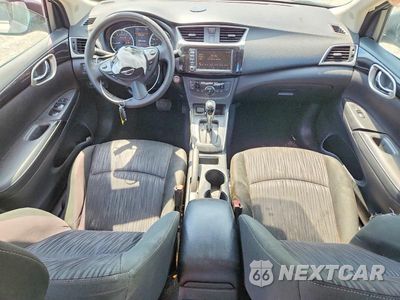 Zdjęcie 8 z 12 samochodu: 2019 NISSAN SENTRA SV VIN:3N1AB7AP4KL614464 - miniatura