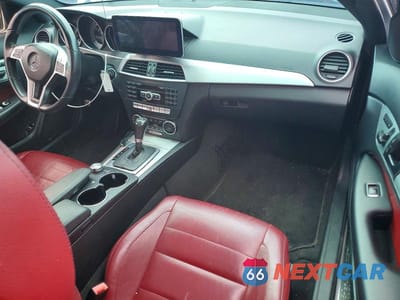 Zdjęcie 8 z 12 samochodu: 2014 MERCEDES-BENZ C 350 4MATIC VIN:WDDGJ8JB8EG264694 - miniatura