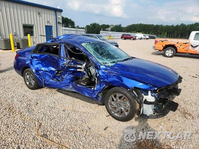 Czwarte zdjęcie samochodu z boku: 2024 HYUNDAI ELANTRA SEL VIN:KMHLM4DG5RU759602 - miniatura