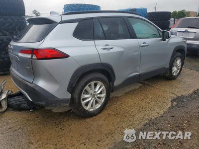 Trzecie zdjęcie samochodu z tyłu: 2022 TOYOTA COROLLA CROSS LE VIN:7MUBAABGXNV009739 - miniatura
