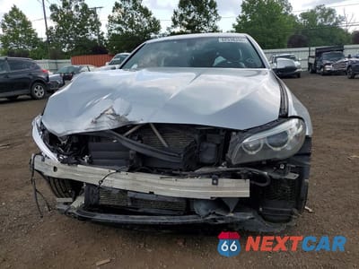Piąte zdjęcie samochodu w środku: 2014 BMW 535 XI VIN:WBA5B3C57ED539642 - miniatura
