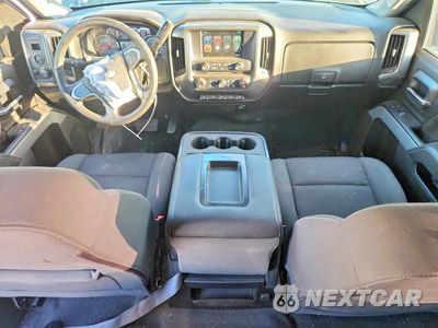 Zdjęcie 8 z 12 samochodu: 2018 CHEVROLET SILVERADO K1500 LT VIN:3GCUKREC1JG558665 - miniatura