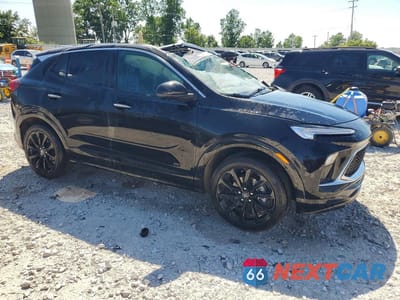 Czwarte zdjęcie samochodu z boku: 2025 BUICK ENCORE GX SPORT TOURING VIN:KL4AMESL6SB171320 - miniatura