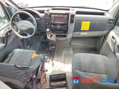 Zdjęcie 8 z 14 samochodu: 2018 MERCEDES-BENZ SPRINTER 2500 VIN:WD3PE7CD6JP635573 - miniatura