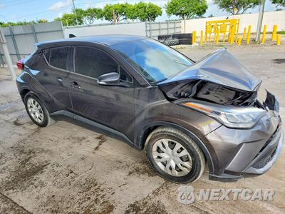 Czwarte zdjęcie samochodu z boku: 2021 TOYOTA CHR VIN:NMTKHMBX1MR119454 - miniatura