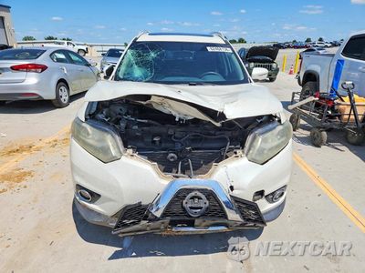 Piąte zdjęcie samochodu w środku: 2015 NISSAN ROGUE SL VIN:5N1AT2MT4FC777103 - miniatura