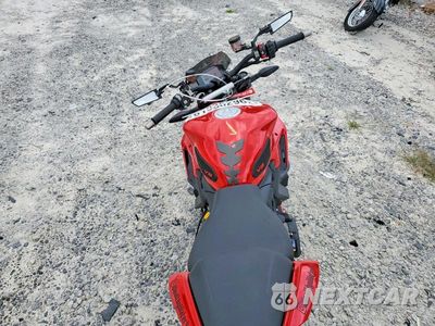 Zdjęcie 6 z 9 samochodu: 2022 DUCATI STREETFIGHTER V2 VIN:ZDMFAKYW7NB001738 - miniatura