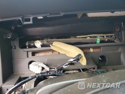 Zdjęcie 9 z 12 samochodu: 2008 TOYOTA TUNDRA CREWMAX LIMITED VIN:5TBDV58158S492491 - miniatura
