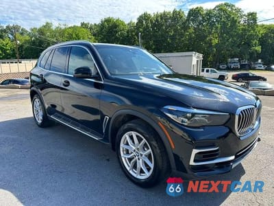 Czwarte zdjęcie samochodu z boku: 2023 BMW X5 SDRIVE 40I VIN:5UXCR4C07P9P39344 - miniatura