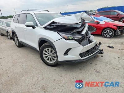 Czwarte zdjęcie samochodu z boku: 2026 TOYOTA GRAND HIGHLANDER HYBRID XLE VIN:5TDACAB54TS069365 - miniatura