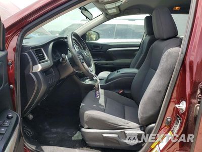Zdjęcie 7 z 13 samochodu: 2016 TOYOTA HIGHLANDER LE VIN:5TDZKRFH7GS181415 - miniatura