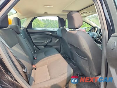 Zdjęcie 10 z 12 samochodu: 2018 FORD FOCUS SEL VIN:1FADP3H2XJL233765 - miniatura