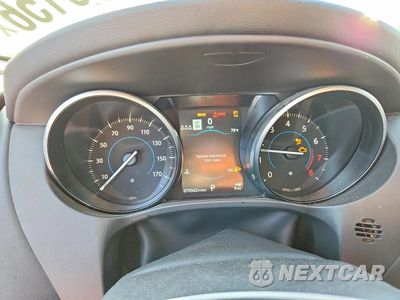 Zdjęcie 9 z 12 samochodu: 2020 JAGUAR F-PACE PREMIUM VIN:SADCJ2FX3LA623495 - miniatura