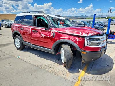 Czwarte zdjęcie samochodu z boku: 2025 FORD BRONCO SPORT HERITAGE VIN:3FMCR9GN8SRE42385 - miniatura
