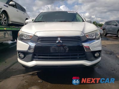 Piąte zdjęcie samochodu w środku: 2017 MITSUBISHI OUTLANDER SPORT ES VIN:JA4AR3AW1HZ017308 - miniatura