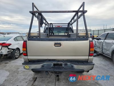 Zdjęcie 6 z 12 samochodu: 2005 GMC SIERRA K2500 HEAVY DUTY VIN:1GTHK29205E140119 - miniatura