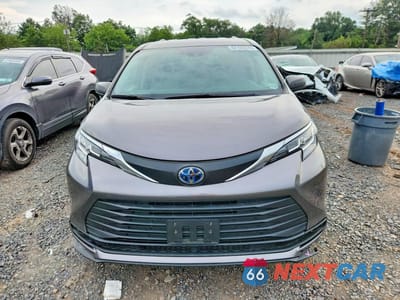 Piąte zdjęcie samochodu w środku: 2023 TOYOTA SIENNA LE VIN:5TDKRKEC0PS138240 - miniatura