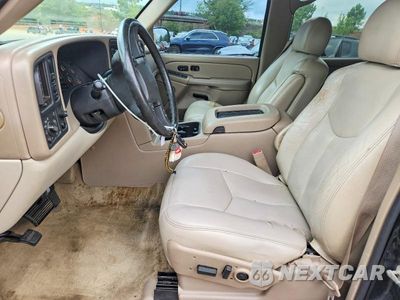 Zdjęcie 7 z 13 samochodu: 2004 CHEVROLET TAHOE K1500 VIN:1GNEK13Z04J270384 - miniatura