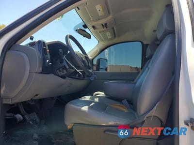 Zdjęcie 7 z 12 samochodu: 2007 CHEVROLET SILVERADO K1500 VIN:1GCEK14C37Z567447 - miniatura