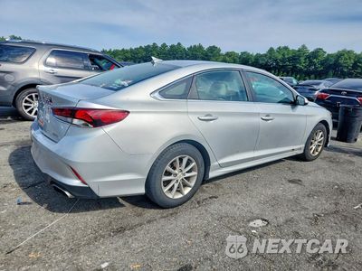 Trzecie zdjęcie samochodu z tyłu: 2018 HYUNDAI SONATA SE VIN:5NPE24AF4JH685649 - miniatura