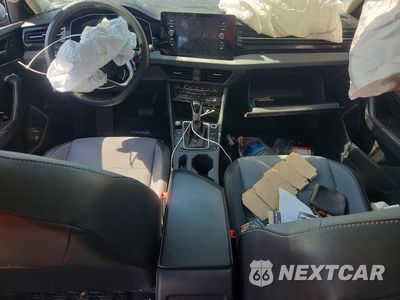 Zdjęcie 8 z 12 samochodu: 2025 VOLKSWAGEN JETTA SE VIN:3VW7X7BU4SM042980 - miniatura