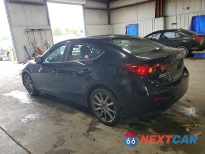 Drugie zdjęcie samochodu z przodu: 2018 MAZDA 3 TOURING VIN:3MZBN1V32JM197767 - miniatura