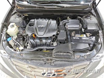 Zdjęcie 11 z 12 samochodu: 2011 HYUNDAI SONATA SE VIN:5NPEC4AC9BH070924 - miniatura