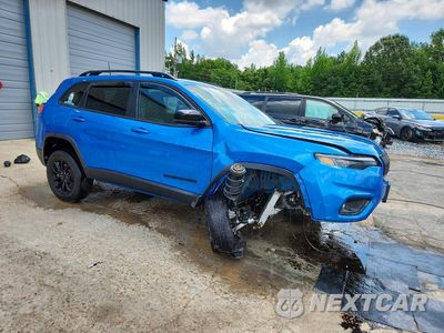 Czwarte zdjęcie samochodu z boku: 2023 JEEP CHEROKEE ALTITUDE LUX VIN:1C4PJMMB7PD110884 - miniatura