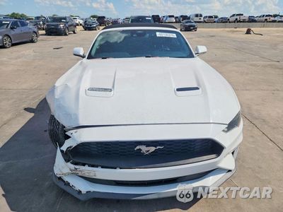 Piąte zdjęcie samochodu w środku: 2021 FORD MUSTANG VIN:1FATP8UH5M5103744 - miniatura