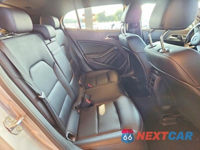 Zdjęcie 11 z 13 samochodu: 2019 MERCEDES-BENZ GLA 250 VIN:WDCTG4EBXKJ553210 - miniatura