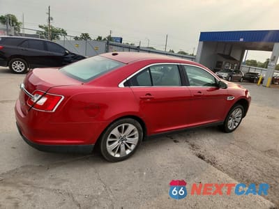 Trzecie zdjęcie samochodu z tyłu: 2011 FORD TAURUS LIMITED VIN:1FAHP2FW9BG102113 - miniatura