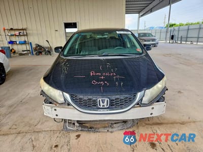 Piąte zdjęcie samochodu w środku: 2014 HONDA CIVIC LX VIN:19XFB2F53EE032698 - miniatura