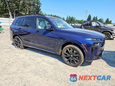 Czwarte zdjęcie samochodu z boku: 2023 BMW X7 M60I VIN:5UX33EM07P9R70556 - miniatura