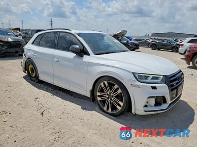 Czwarte zdjęcie samochodu z boku: 2020 AUDI SQ5 PREMIUM PLUS VIN:WA1B4AFY6L2113390 - miniatura