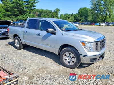 Czwarte zdjęcie samochodu z boku: 2018 NISSAN TITAN S VIN:1N6AA1EJ5JN515392 - miniatura