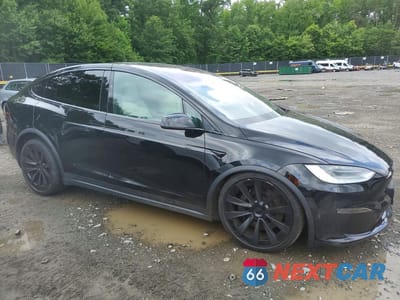 Czwarte zdjęcie samochodu z boku: 2023 TESLA MODEL X VIN:7SAXCBE58PF372786 - miniatura