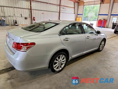 Trzecie zdjęcie samochodu z tyłu: 2010 LEXUS ES 350 VIN:JTHBK1EG2A2366027 - miniatura
