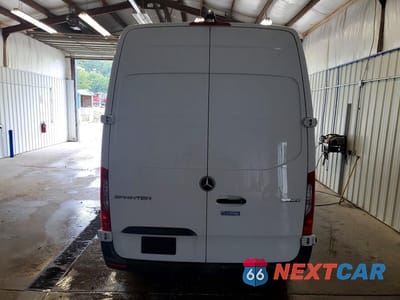 Zdjęcie 6 z 14 samochodu: 2023 MERCEDES-BENZ SPRINTER 2500 DELIVERY VAN VIN:W1Y4KBHY1PT122940 - miniatura