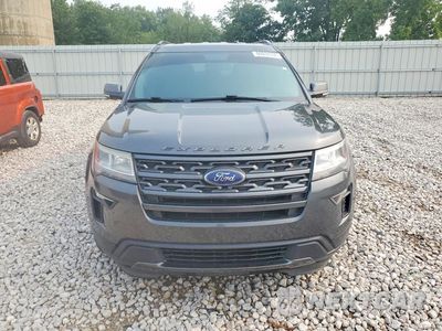Piąte zdjęcie samochodu w środku: 2019 FORD EXPLORER XLT VIN:1FM5K8D84KGA39114 - miniatura