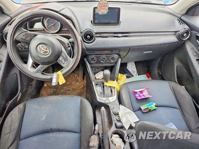 Zdjęcie 8 z 12 samochodu: 2018 TOYOTA YARIS IA BASE VIN:3MYDLBYV9JY310421 - miniatura