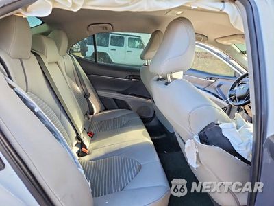 Zdjęcie 10 z 12 samochodu: 2022 TOYOTA CAMRY SE VIN:4T1G11AK0NU693486 - miniatura