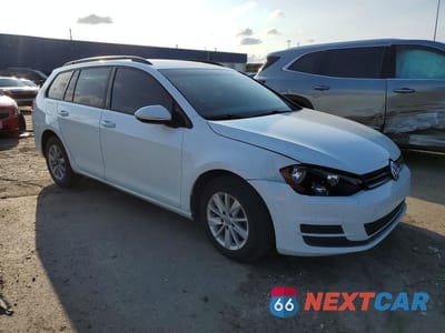 Czwarte zdjęcie samochodu z boku: 2017 VOLKSWAGEN GOLF SPORTWAGEN S VIN:3VWC17AU0HM536800 - miniatura