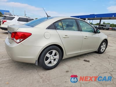 Trzecie zdjęcie samochodu z tyłu: 2014 CHEVROLET CRUZE LT VIN:1G1PC5SB0E7272332 - miniatura